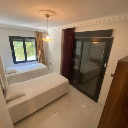 Deniz Manzarali Dublex Apartman